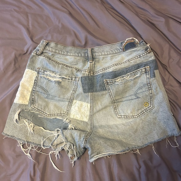 Distressed American Eagle denim shorts - Picture 5 of 6